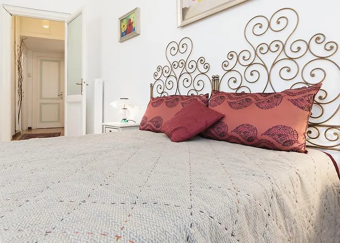 Flower's Market - Charme Holidays Апартаменты Рим